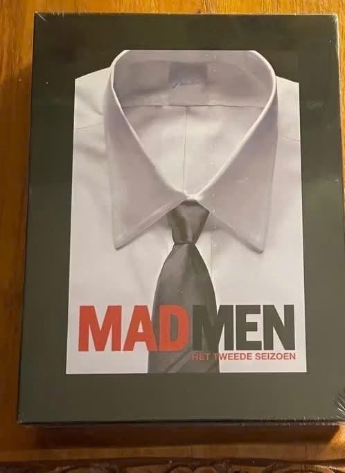 Mad men tweede seizoen, 13 afleveringen nieuw, Cd's en Dvd's, Dvd's | Tv en Series, Vanaf 16 jaar, Verzenden, Nieuw in verpakking