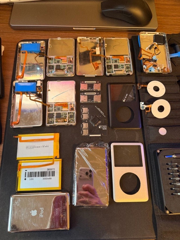 iPod classic (x3) voor modding, Audio, Tv en Foto, Mp3-spelers | Apple iPod, 40 GB en meer, Gebruikt, Ophalen of Verzenden, Overige kleuren