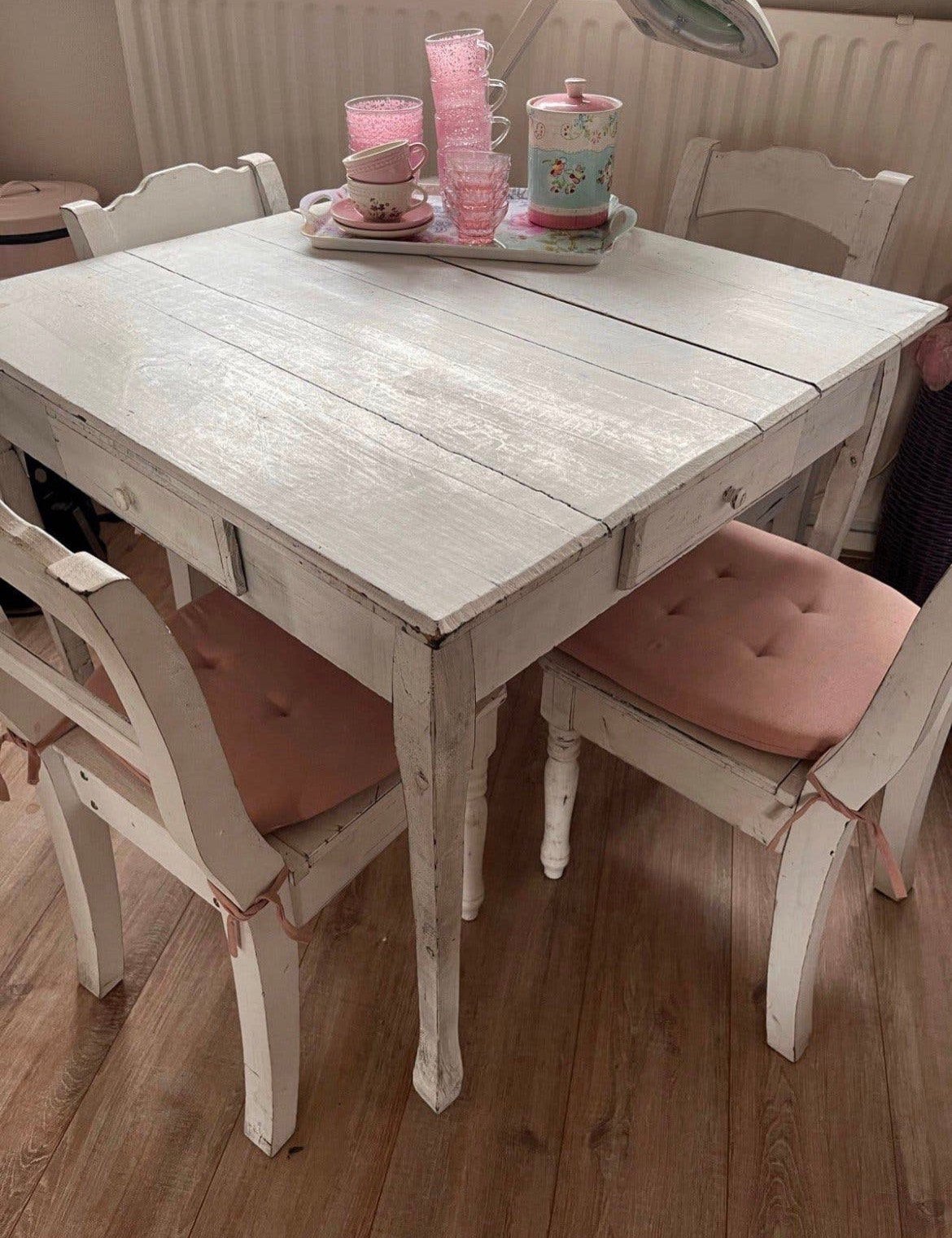 Brocante tafel met stoelen., Ophalen, Gebruikt, 4 tot 6 stoelen