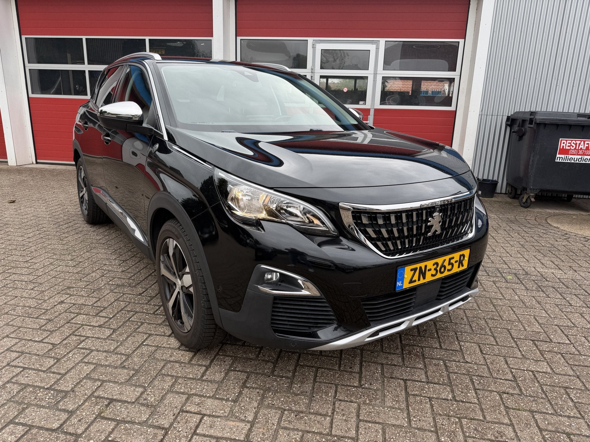 Peugeot 3008 1.2 PureTech 131 PK | Automaat | Crossway | Spe, Auto's, Parkeersensor, Gebruikt, 1199 cc, Met garantie (alle)