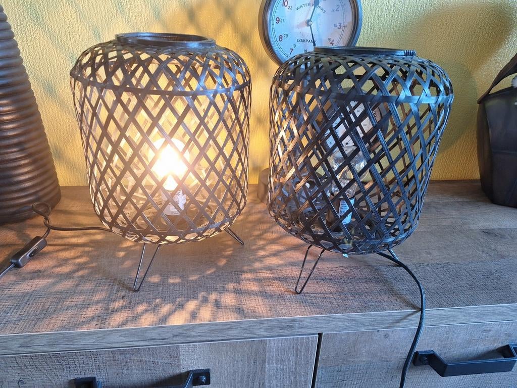 2 Ikea tafellampen, Huis en Inrichting, Lampen | Tafellampen, Ophalen, Zo goed als nieuw, Minder dan 50 cm