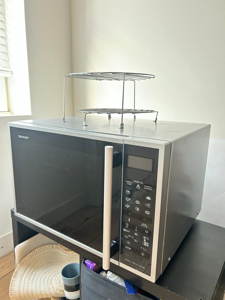 Sharp Combimagnetron R-969(IN)-A - Zilver, Witgoed en Apparatuur, Magnetrons, Gebruikt, Vrijstaand, Combimagnetron, 45 tot 60 cm