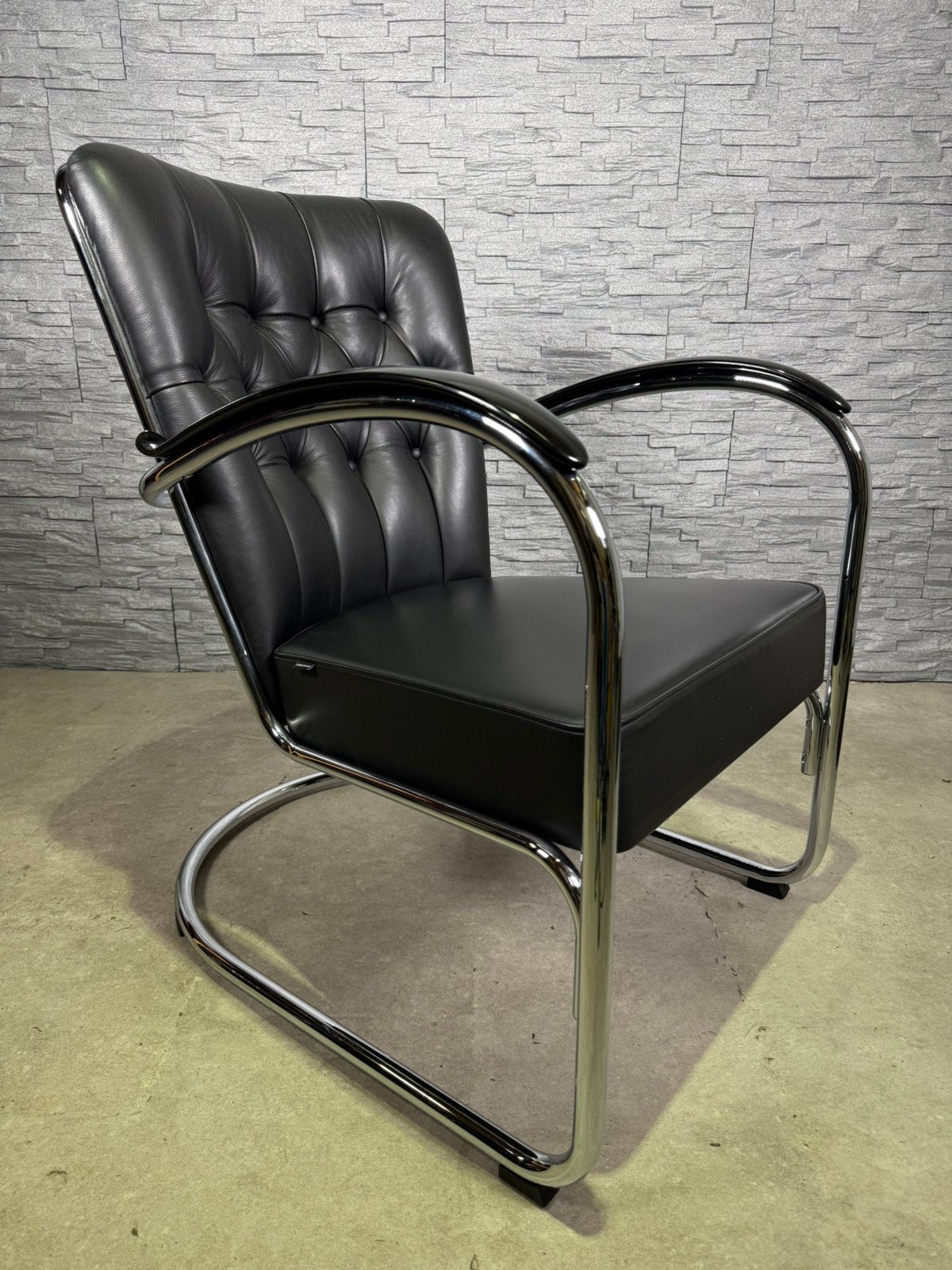 Gispen 412 GE Dutch Originals Zwart leer Zo Goed Als Nieuw, Huis en Inrichting, Leer, 75 tot 100 cm, Zo goed als nieuw, Nvt