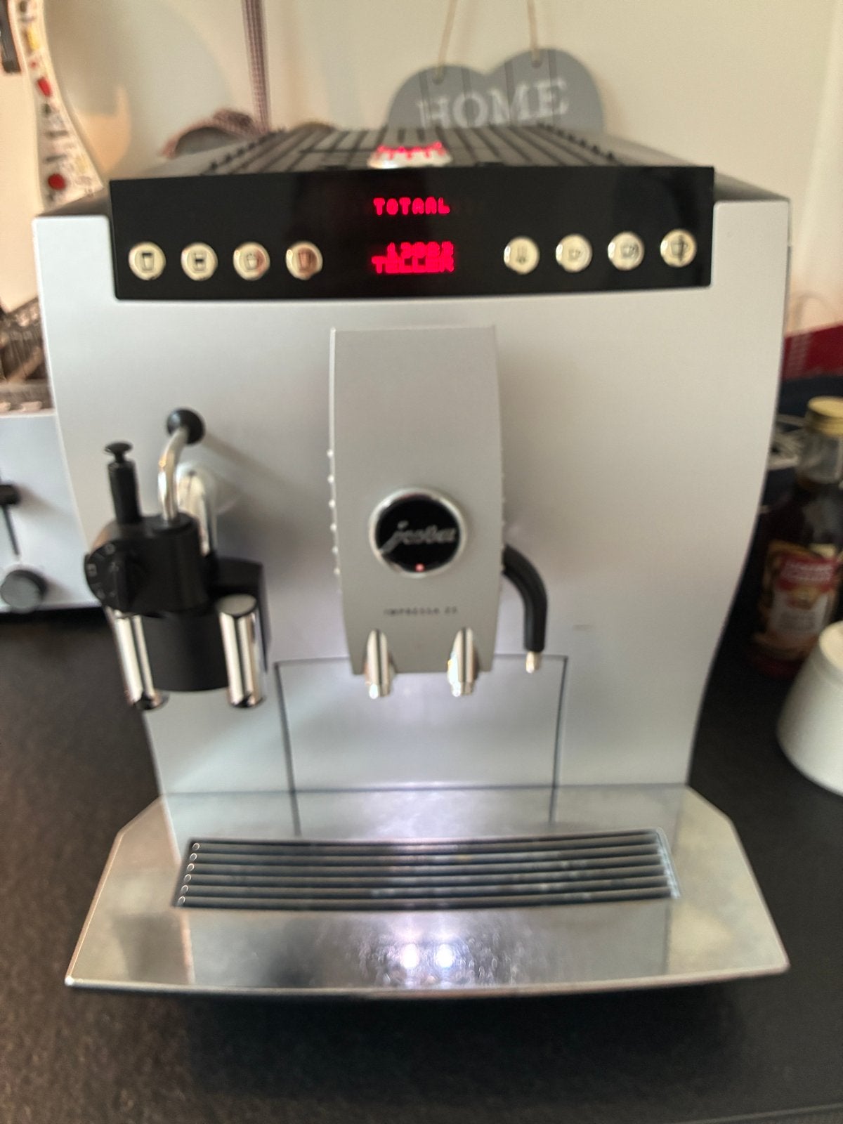 Jura Impressa Z5 gen 2 | 13.083 bereidingen, Ophalen, Afneembaar waterreservoir, Gebruikt, Espresso apparaat