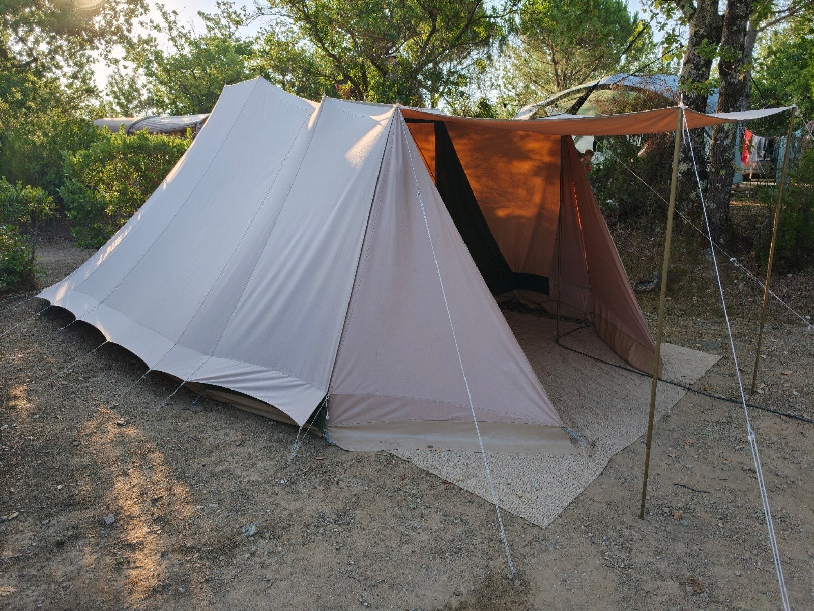 Esvo Stolp 600 deluxe tent, Caravans en Kamperen, Ophalen, Gebruikt, Tot en met 4
