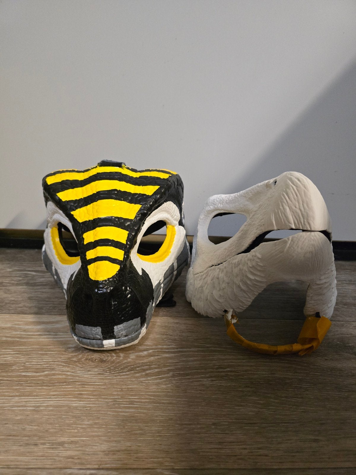 Fursuit Dino Masks 2x Mattel Bird, Action Raptor, Ophalen of Verzenden, Zo goed als nieuw, Toneelattributen of Onderdelen