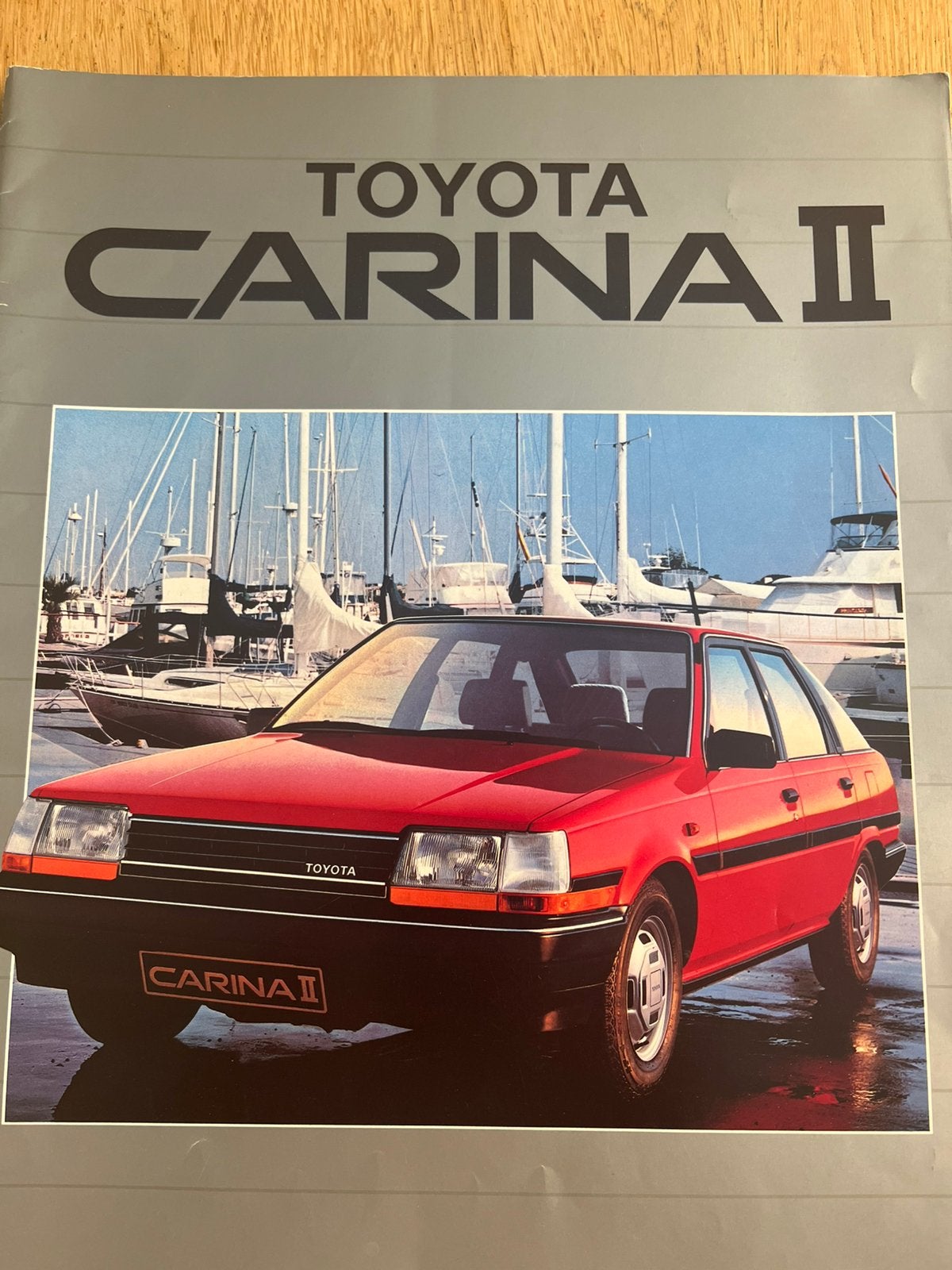 Toyota Carina II brochure 1984 uit Nederland, Ophalen of Verzenden, Gelezen, Toyota