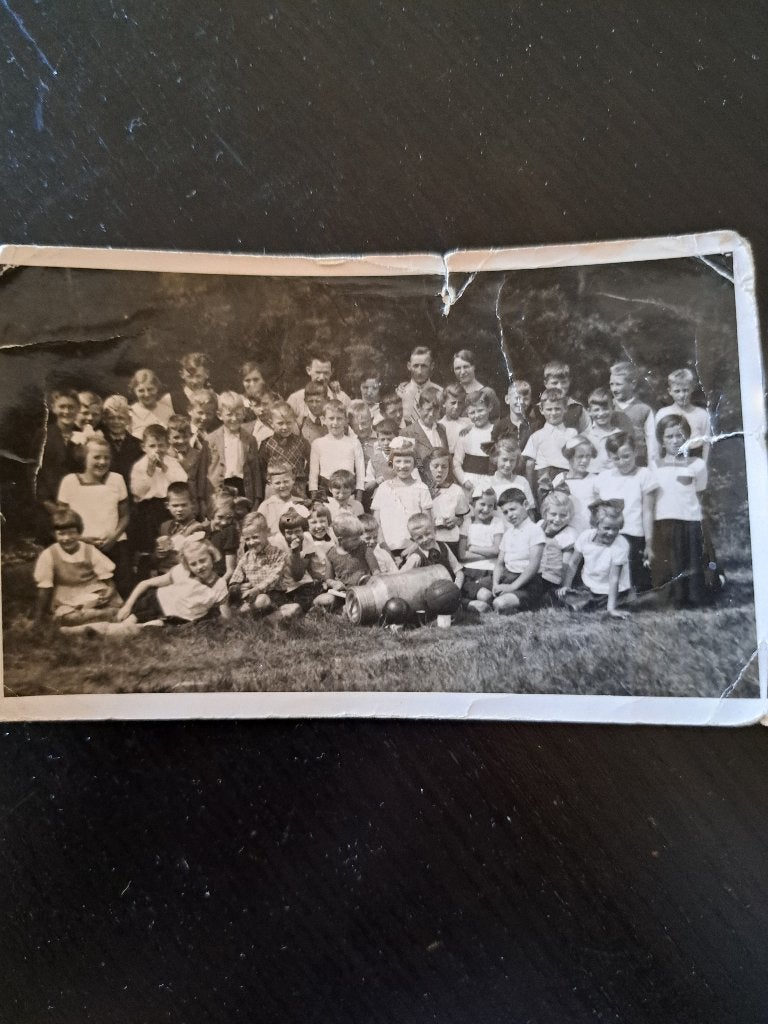 foto Aaltense klas 1937 (schoolreisje?), Gebruikt, Verzenden, Foto, Voor 1940