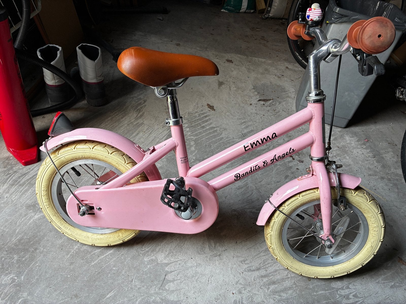 Meisjesfiets Bandits & Angels 12 inch - Zo goed als nieuw, Ophalen, Terugtraprem, 14 inch of minder, Handrem
