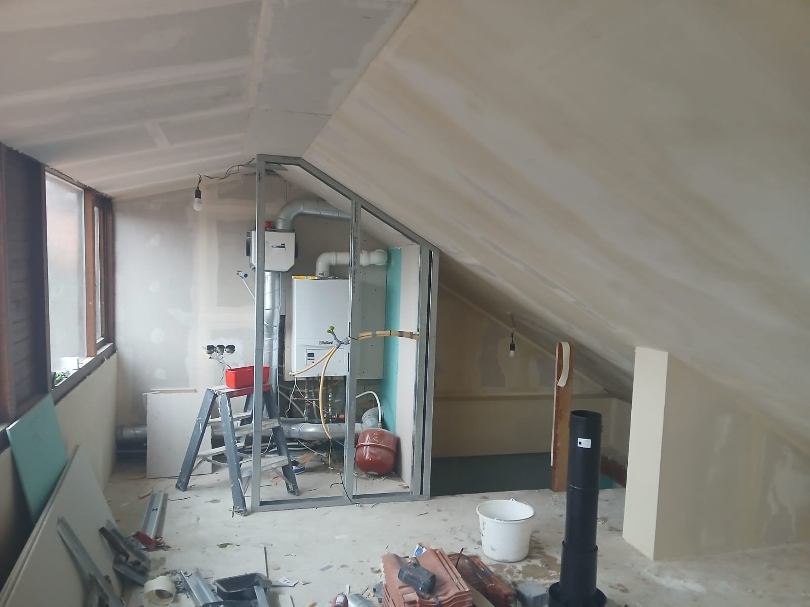 Aannemer, timmerman en installatie werkzaamheden