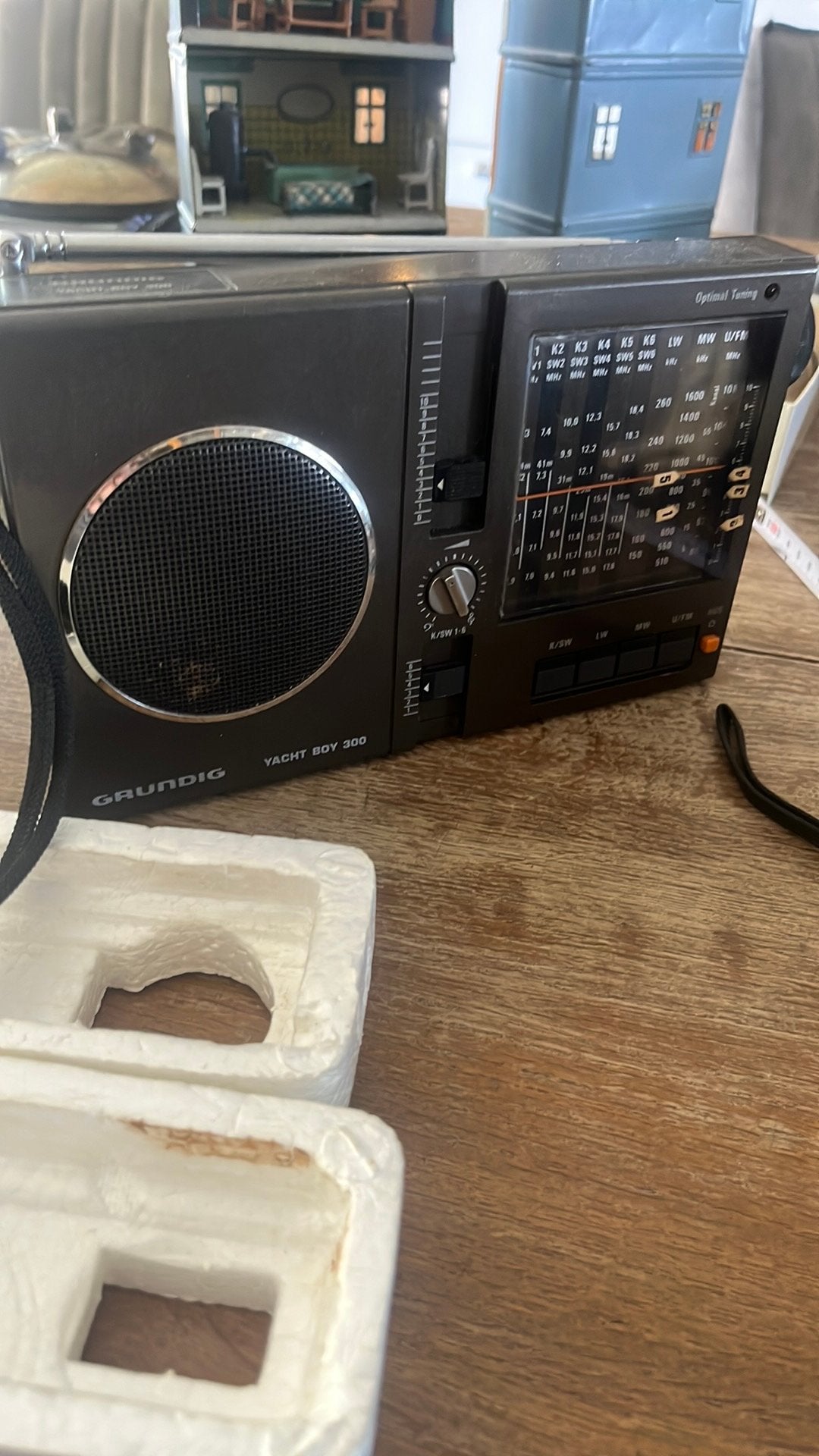 Vintage wereldontvanger “Grundig Yacht Boy 300”nieuw in doos, Ophalen of Verzenden