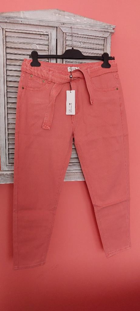 Nieuwe jeansbroek Molly Bracken - nieuw met prijskaartje, Maat 38/40 (M), Nieuw, Ophalen of Verzenden, Lang