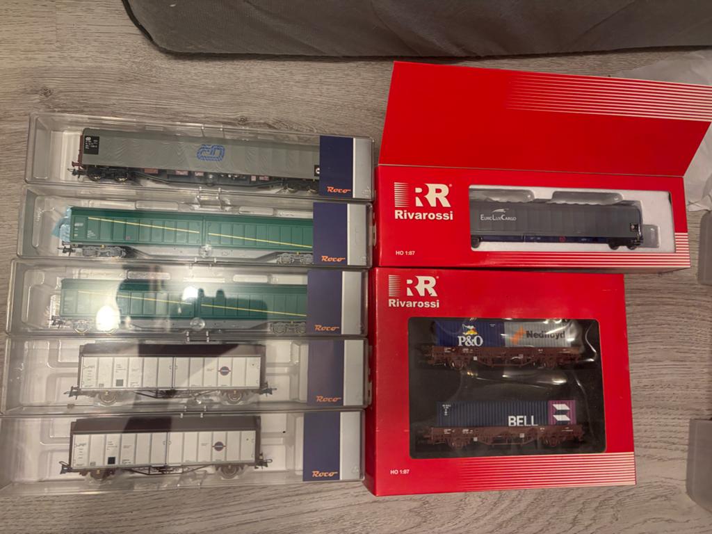 8x Rivarossi en Roco schuifwagens en container wagons, Hobby en Vrije tijd, Modeltreinen | H0, Gelijkstroom, Wagon, Ophalen of Verzenden