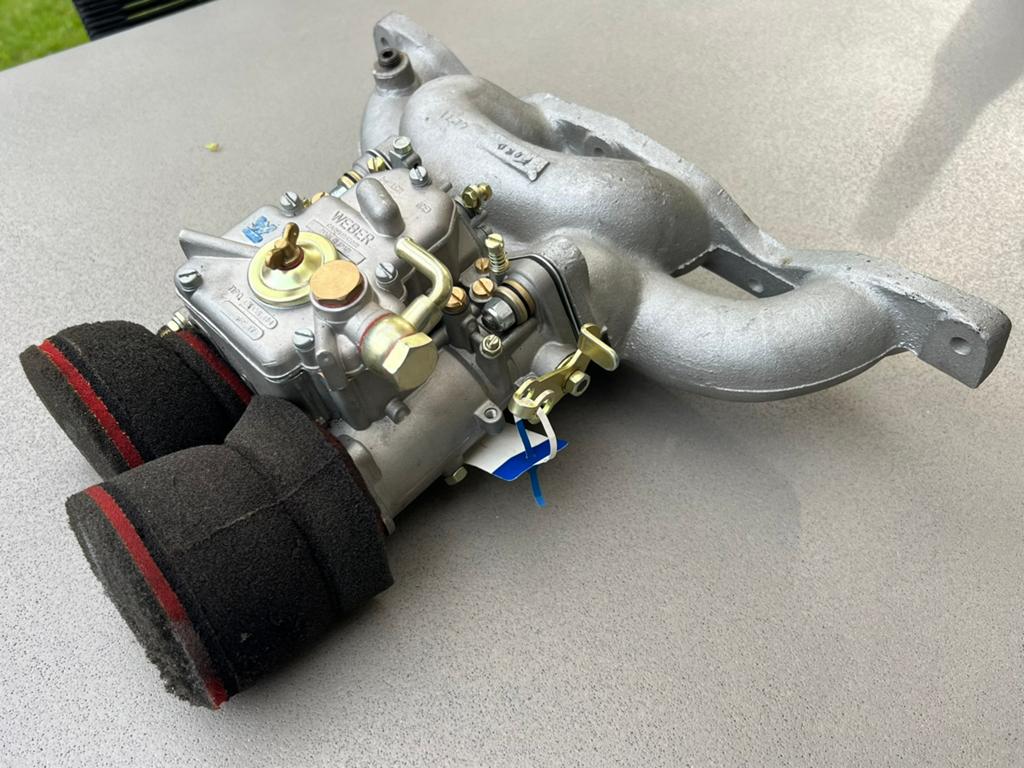 Weber 40DCOE 151 carburateur + spruitstuk Ford 2 liter, Ophalen of Verzenden, Ford