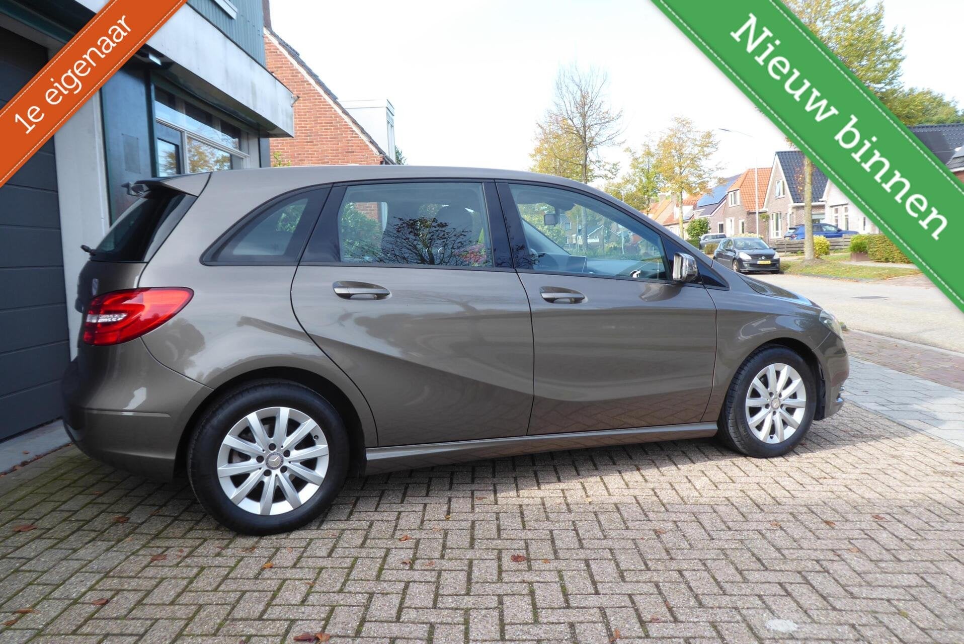 Mercedes B-klasse 180 Ambition, 2013, 1e Eigenaar, 125.117km, Auto's, Voorwielaandrijving, Dealer onderhouden, Stof, Gebruikt