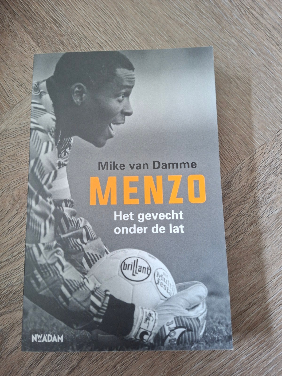 Stanley Menzo - het gevecht onder de lat, Ophalen of Verzenden, Balsport
