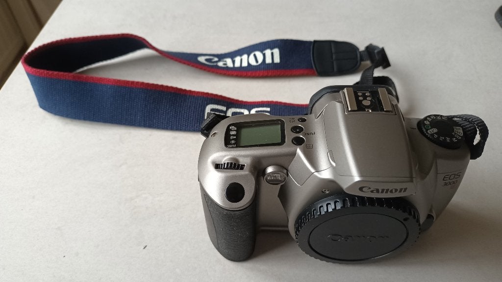 Canon EOS 3000N Spiegelreflexcamera Analoog, Audio, Tv en Foto, Fotocamera's Analoog, Ophalen, Gebruikt, Spiegelreflex, Canon