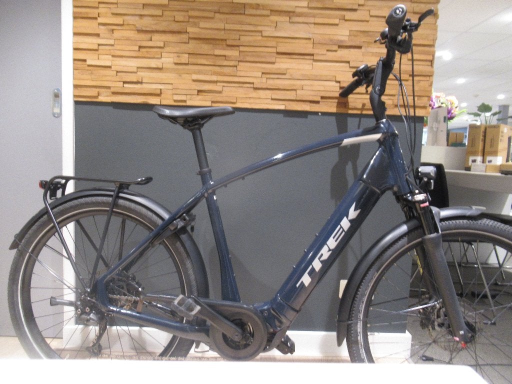 Trek allant+ 7 hydr schijfremmen 9 versn 60cm, Nl, Gebruikt, Info@vanesch-tweewielers.nl, Versnellingen