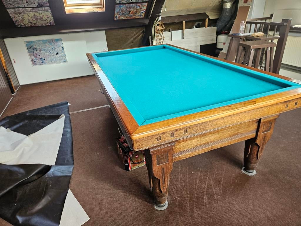 Klassieke Biljarttafel met verwarmingselement, Ophalen of Verzenden, Gebruikt, Biljarttafel