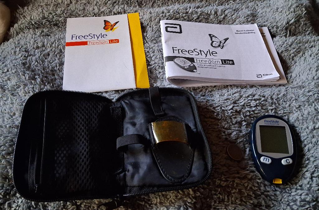Freestyle Freedom Lite bloedglucosemeter, Ophalen of Verzenden, Zo goed als nieuw