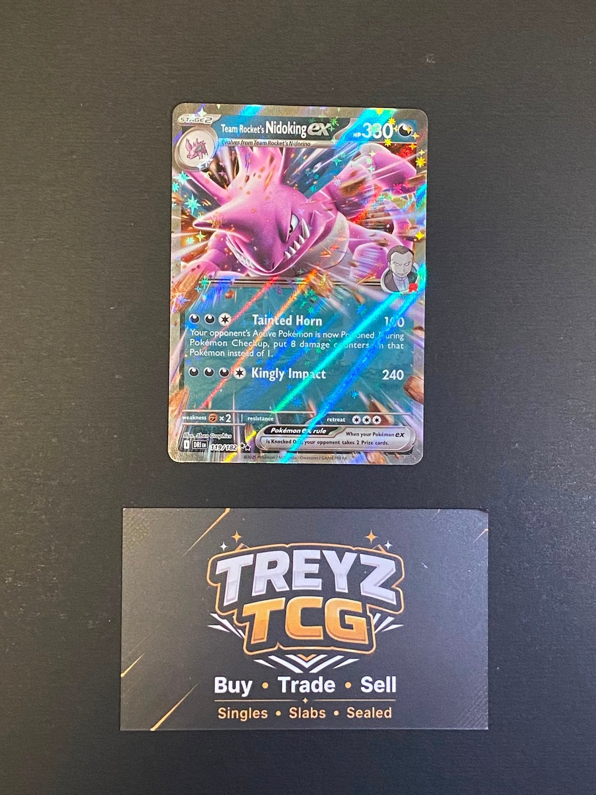 Team Rocket's Nidoking ex 119/182 Pokemon Destined Rivals, Ophalen of Verzenden, Zo goed als nieuw