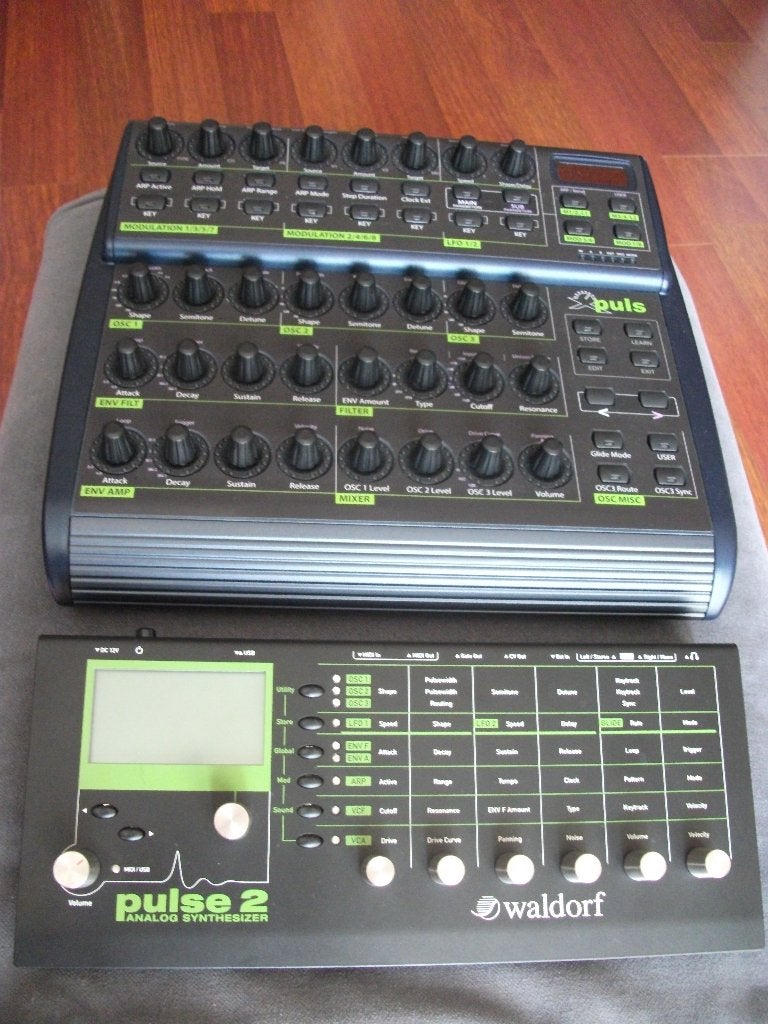 Waldorf Pulse2 + BCR2000, Ophalen of Verzenden, Zo goed als nieuw, Overige aantallen, Overige merken