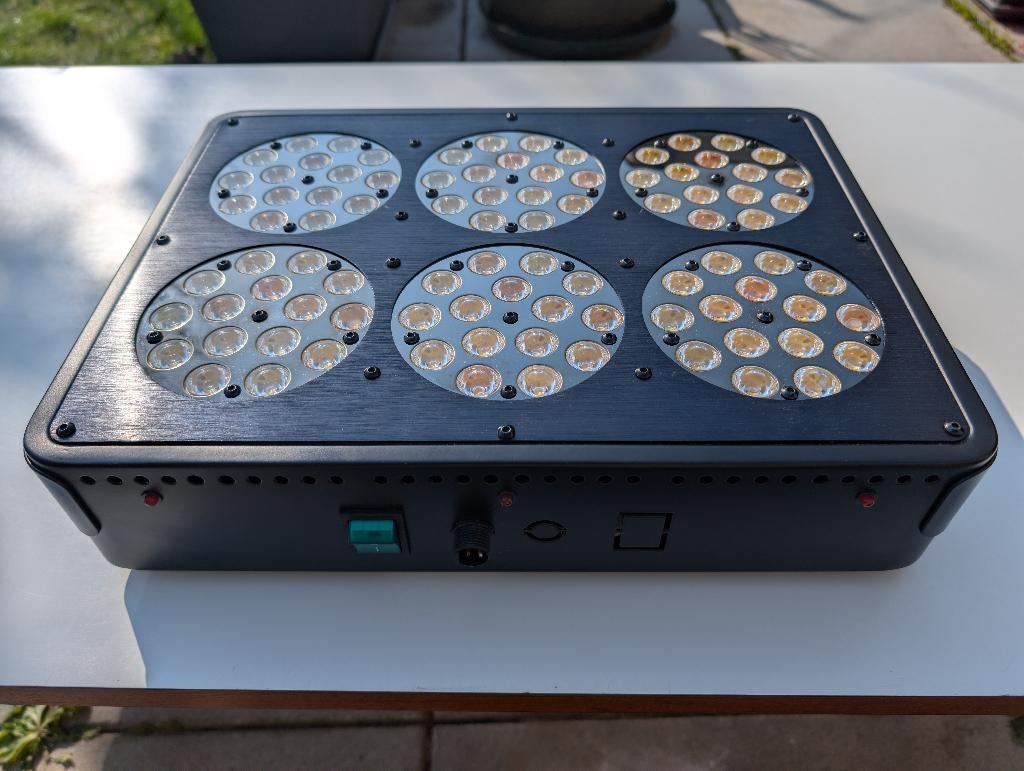 Apollo 6 LED Kweeklamp, Ophalen of Verzenden, Zo goed als nieuw, Kweeklamp