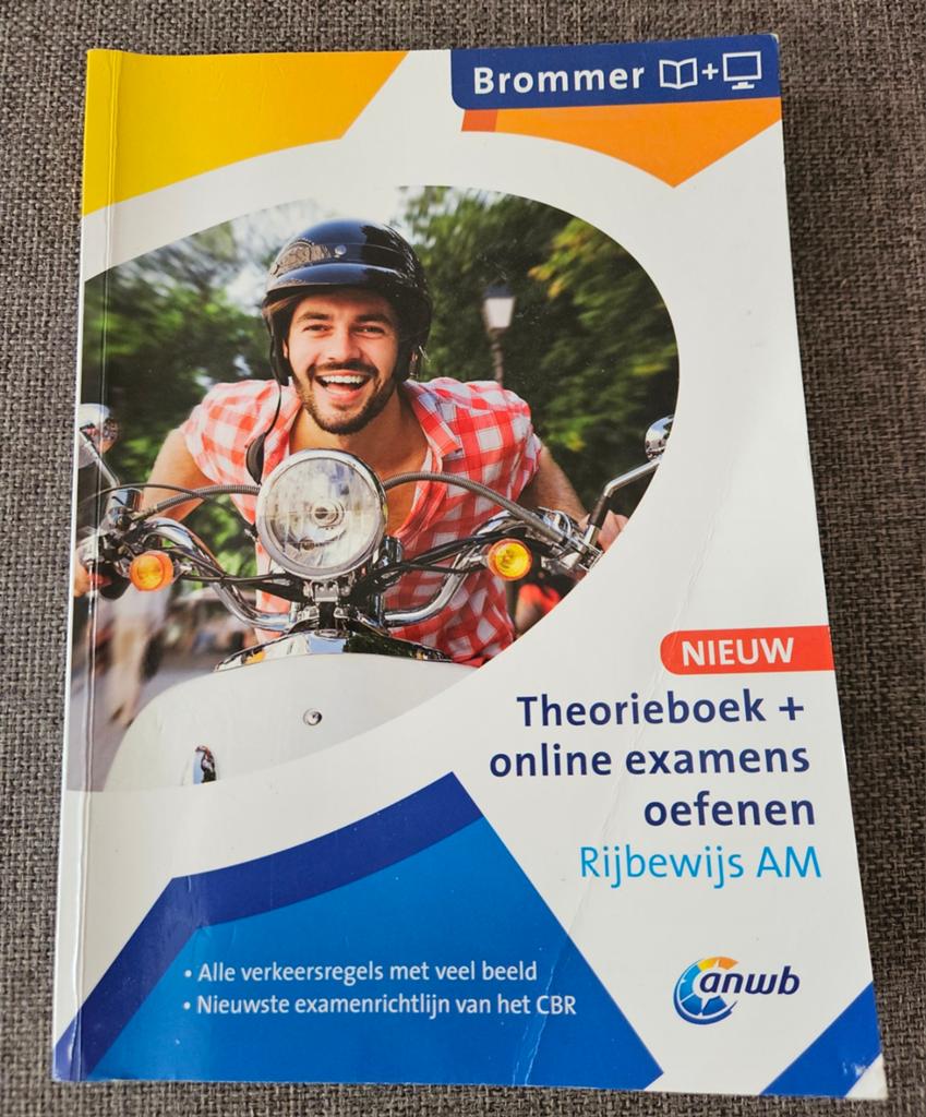 Brommer Theorieboek + Online Examens Oefenen Rijbewijs AM, Ophalen of Verzenden, Zo goed als nieuw, Overige niveaus, ANWB