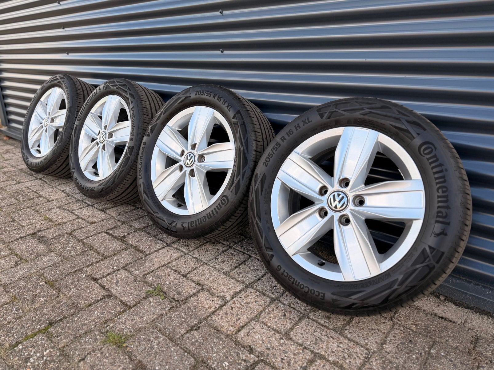 OEM VW Corvara 16 inch 5x112 Caddy DOT2022 Sportsvan Golf, Ophalen, Gebruikt, 16 inch, Banden en Velgen