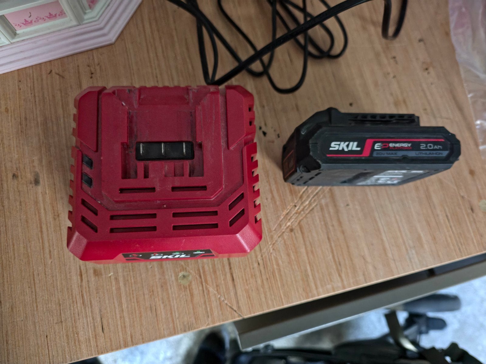 skil oplader met accu, Verzenden, Gebruikt