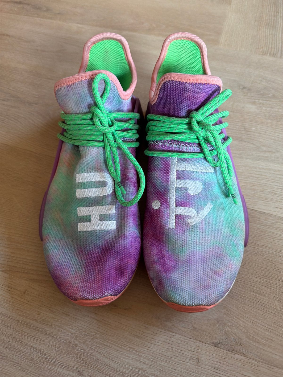 Pharrell Williams HU Race Tie Dye Chalk Sneakers, Overige kleuren, Ophalen of Verzenden, Sneakers of Gympen, Zo goed als nieuw