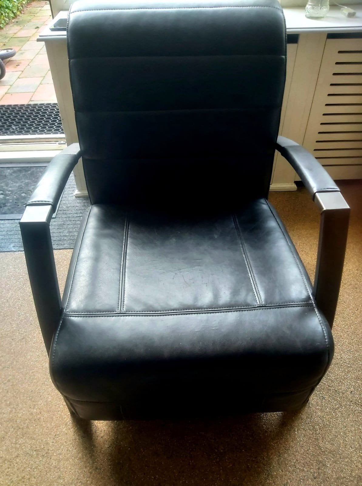 2 stoelen, Ophalen