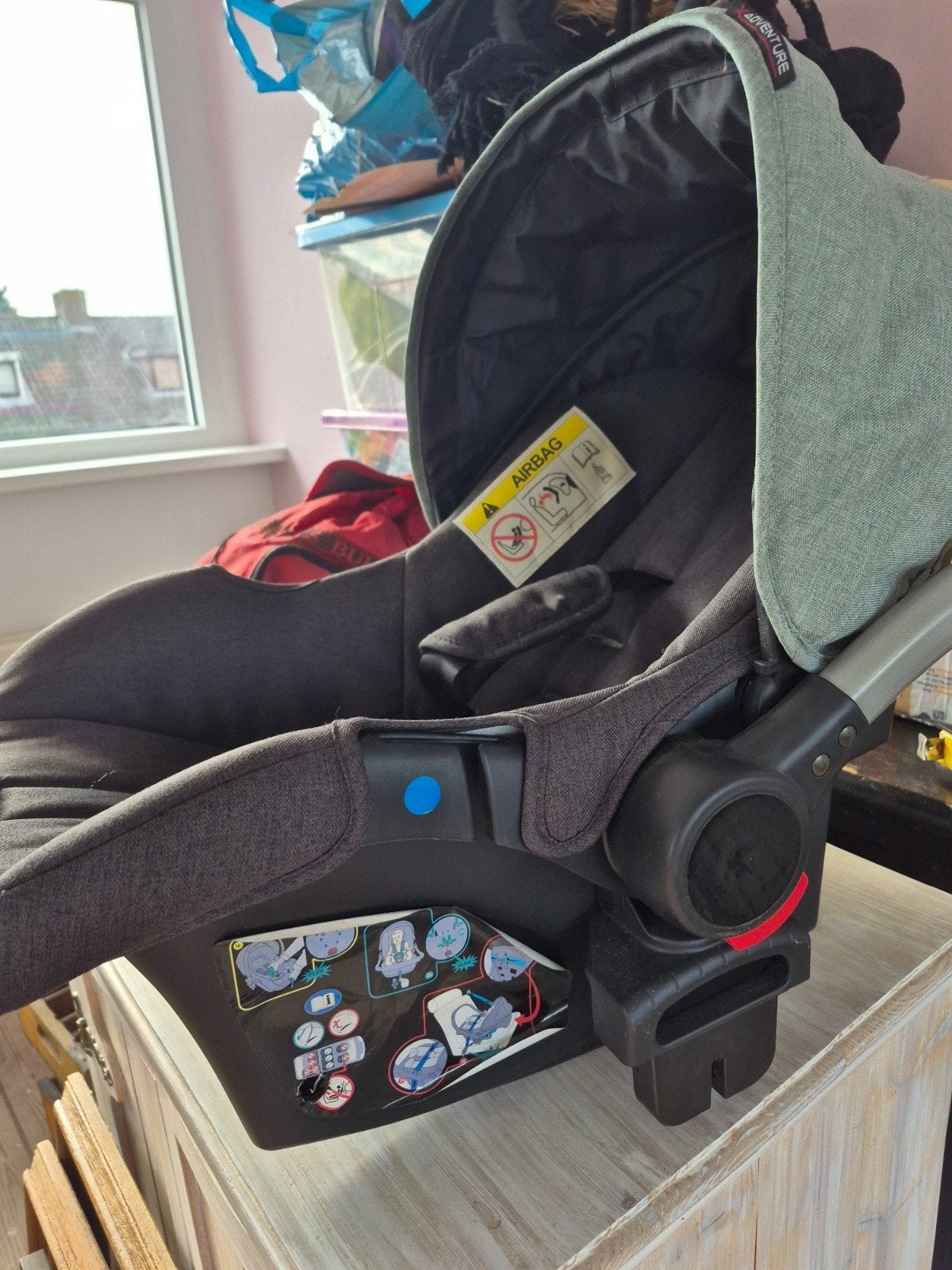 Maxi cosie Aventure., Ophalen, Autogordel, Zo goed als nieuw, 0 t/m 13 kg