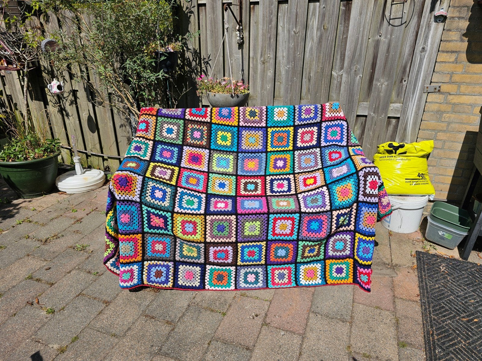 Gehaakte deken/plaid/sprei granny square katoen met rand, Ophalen of Verzenden, Zo goed als nieuw, Haken, Overige typen