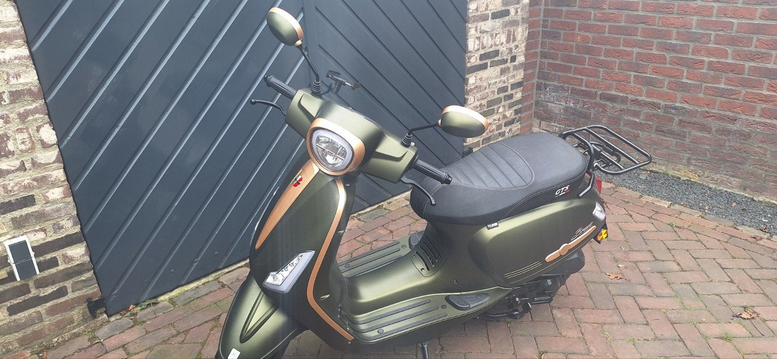 Gts Bravo 800km gereden bj. 2024, Ophalen of Verzenden, Zo goed als nieuw, Benzine, Overige merken