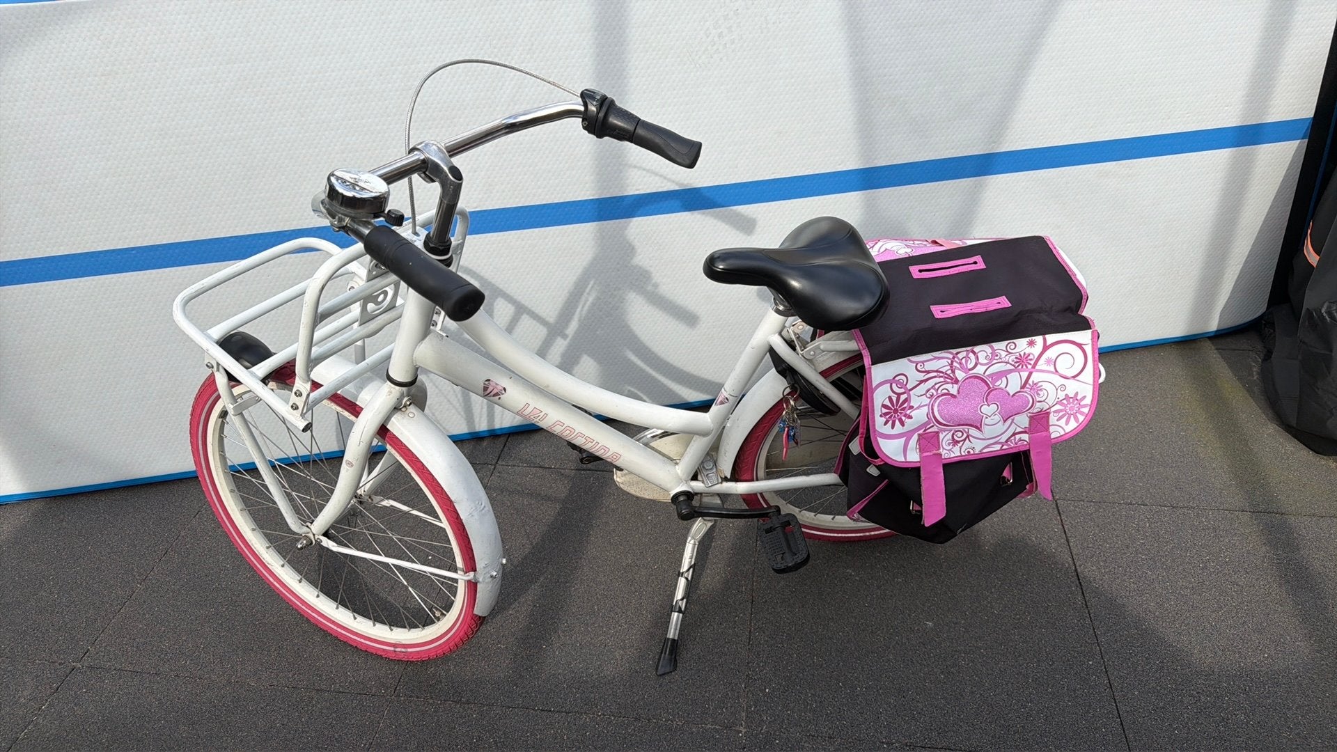 Cortina 24” meisjesfiets, Ophalen, Terugtraprem, Versnellingen, Gebruikt