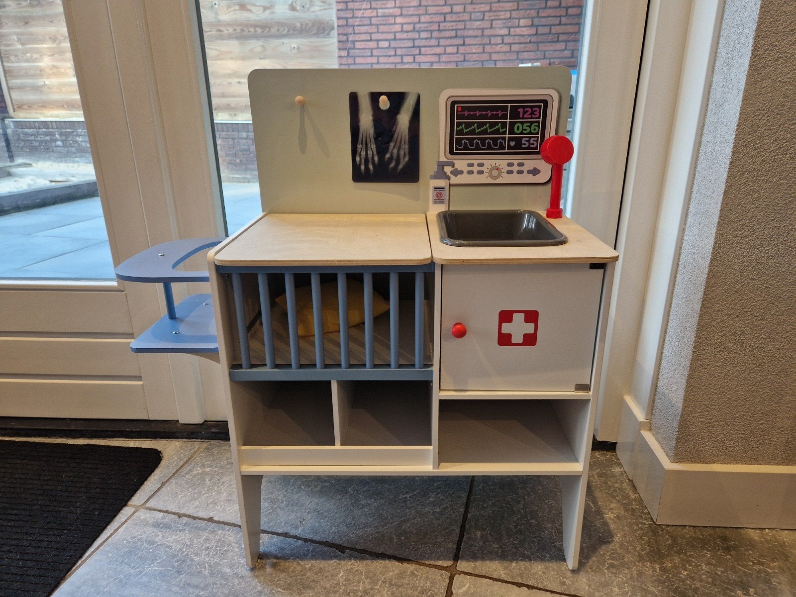 Houten dokterspost speelset voor kinderen, Ophalen of Verzenden, Zo goed als nieuw, Jongen of Meisje