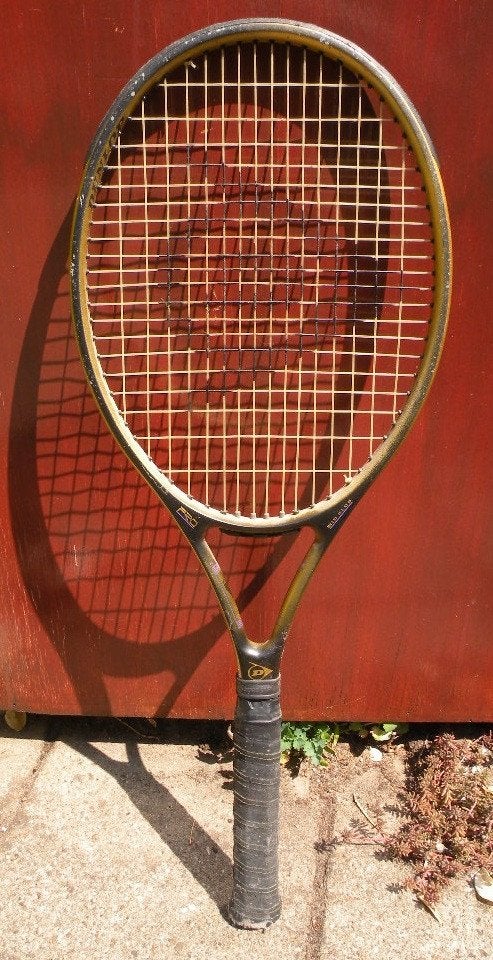 Tennisracket Dunlop. Lengte 69 cm., Sport en Fitness, Tennis, Ophalen of Verzenden, Zo goed als nieuw, Racket, Dunlop