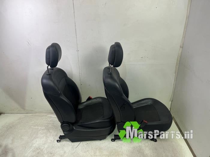 Bekleding Set (compleet) van een Kia Sportage, Auto-onderdelen, -, -, Ophalen of Verzenden, -