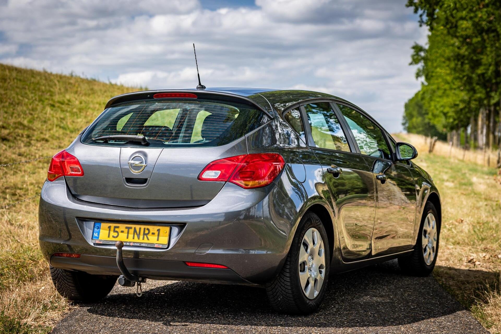 Opel Astra 1.4 Anniversary Edition | Inruilkoopje, Auto's, Opel, Voorwielaandrijving, Euro 5, 101 pk, Gebruikt