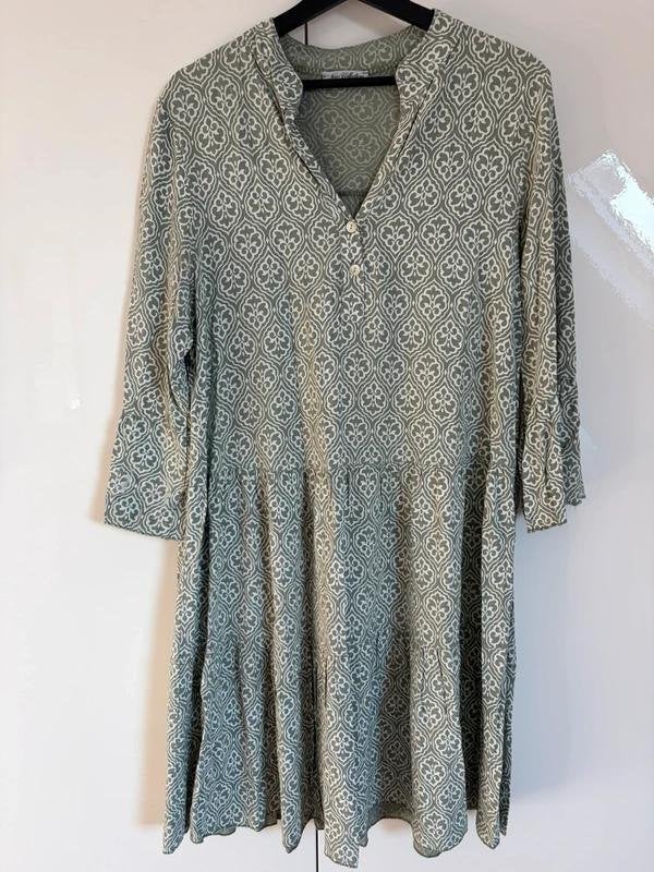 Boho Ibiza tuniekjurk saliegroen sage green maat M viscose, Maat 38/40 (M), Ophalen of Verzenden, Zo goed als nieuw, Knielengte