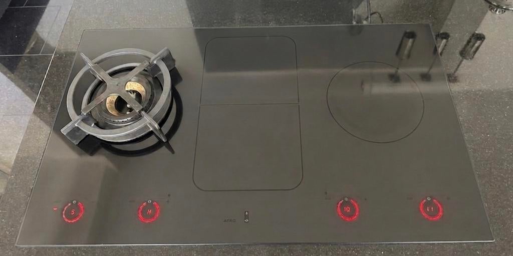 Atag inductie kookplaat 90 cm met wokbrander, Mat kleur, Ophalen, 4 kookzones, Zo goed als nieuw, Energieklasse A of zuiniger