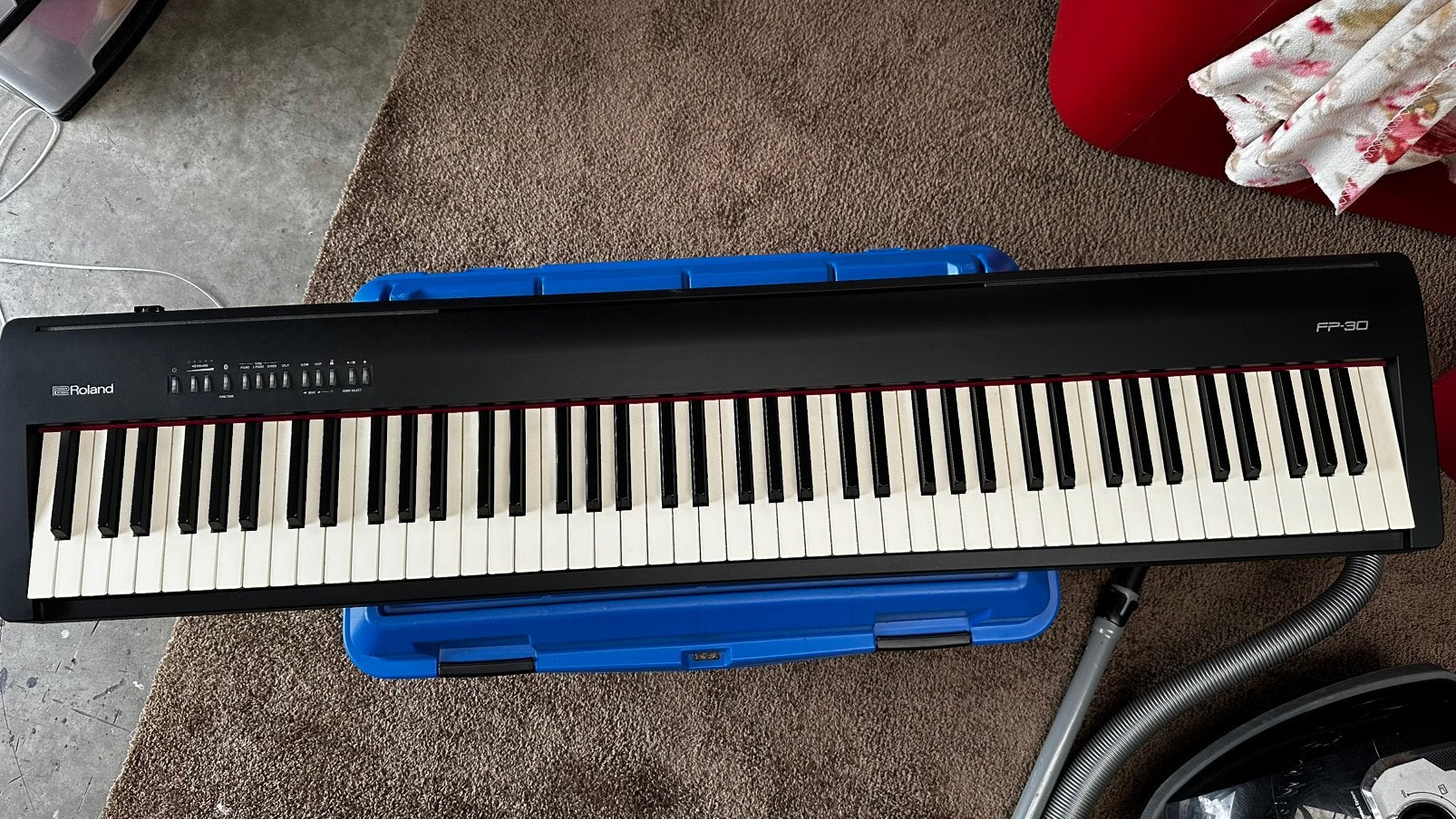 Roland FP-30 Digitale Piano - Zo goed als nieuw, Muziek en Instrumenten, Ophalen, Zo goed als nieuw, Zwart