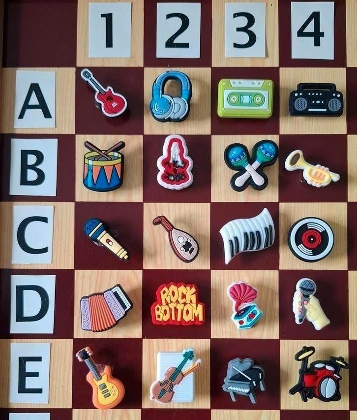 16 : Muziek & Instrumenten Schoenbedels Pins voor de Crocs, Ophalen of Verzenden, Zo goed als nieuw, Overige onderwerpen