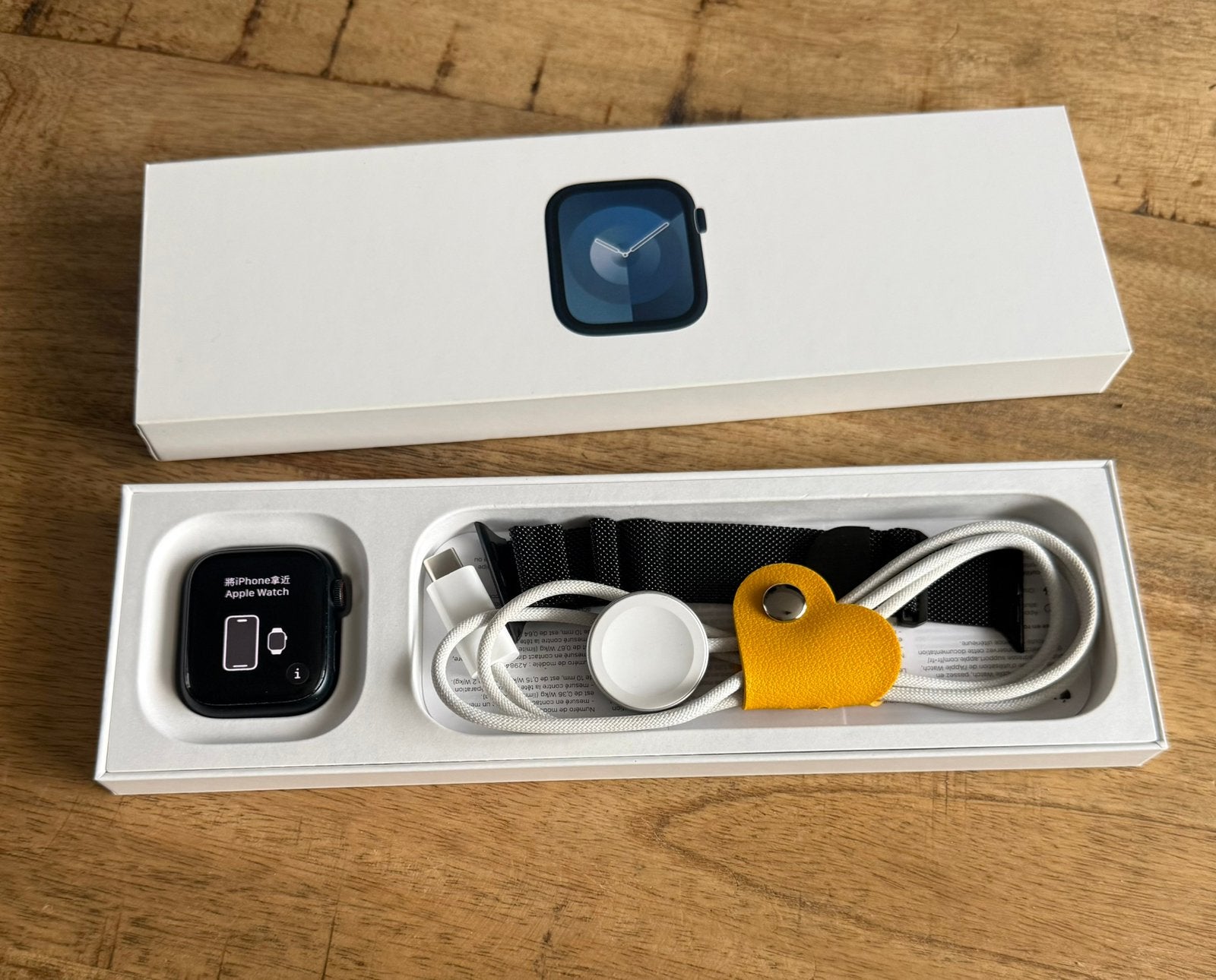 Apple Watch Series 9 GPS + cellular 41 mm, Zwart, IOS, Ophalen of Verzenden, Zo goed als nieuw