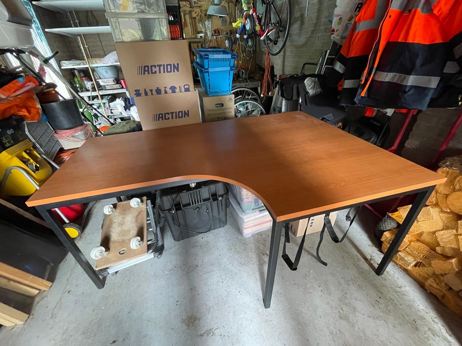 2 Hoekbureaus 180cm - Ideaal voor thuiskantoor of kantoor, Ophalen, Demontabel, Gebruikt, Hout