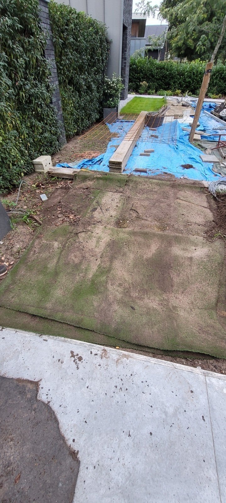 Kunstgras stukken voor bouw of tijdelijke afdekking, Ophalen