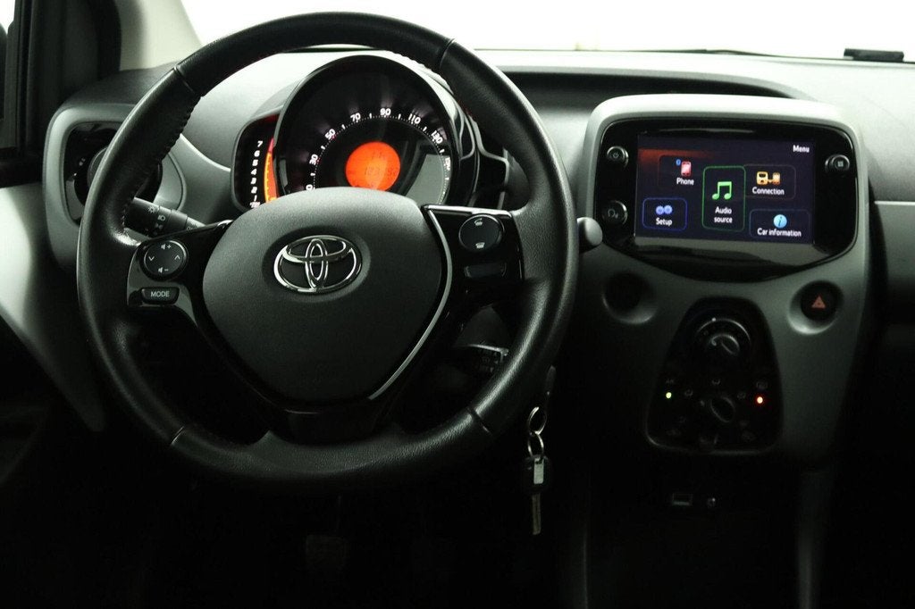 Toyota Aygo 1.0 VVT-i x-joy, Voorwielaandrijving, Gebruikt, Euro 6, 4 stoelen