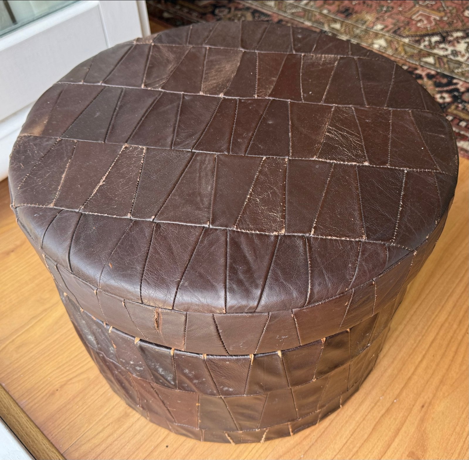 Vintage Leren Opbergpoef met Losse Deksel - Jaren '70, Huis en Inrichting, Banken | Voetenbanken en Poefen, Ophalen, Minder dan 50 cm