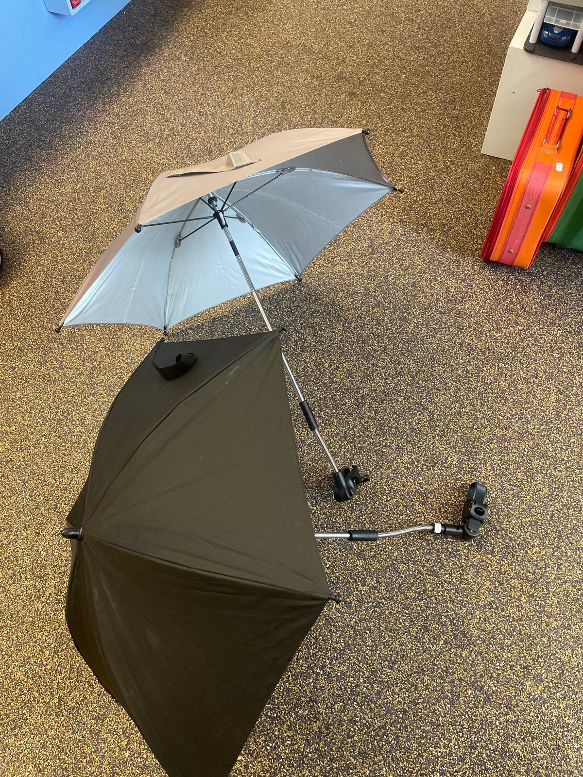 2x Parasol / Paraplu voor Kinderwagen of Buggy, Kinderen en Baby's, Kinderwagens en Combinaties, Ophalen, Zo goed als nieuw, Overige merken